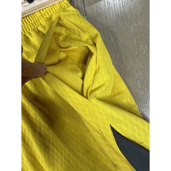 Nike Kobe Bryant Dri-FIT Shorts Mens Medium Yellow Purple Basketball 521054-700 - Picture 7 of 14